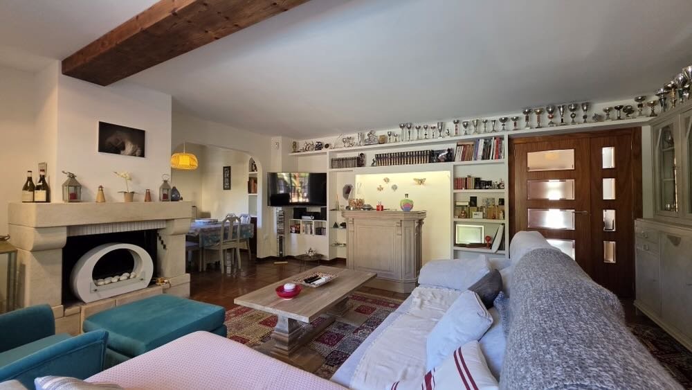 Property 2438 - Image 45